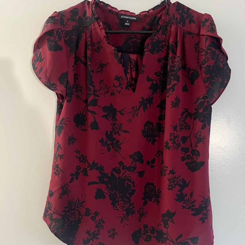 Women's Red Floral Top